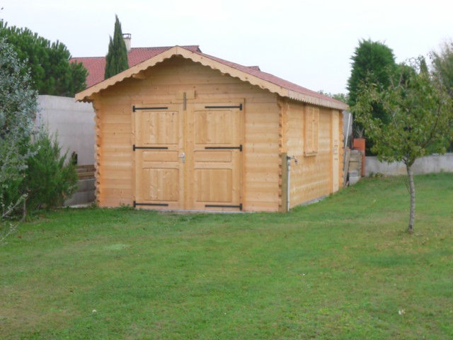 garage bois en madrier massif